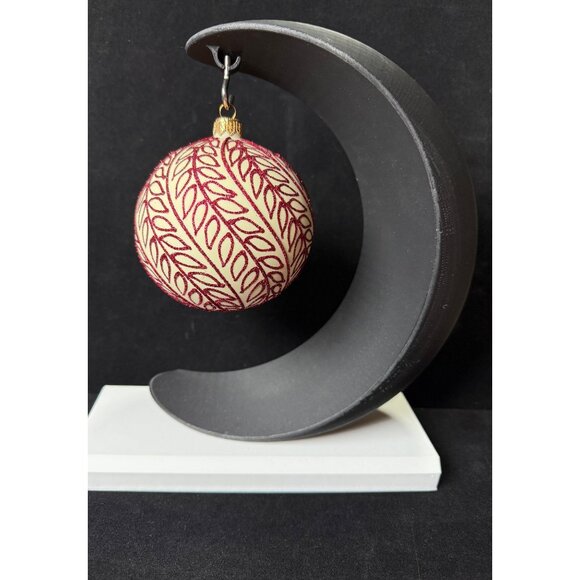 Large Glass Red & White Glitter Leaf Patterned Christmas 4" Ornament Ball - Picture 2 of 6